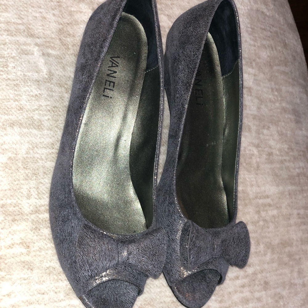 Vintage Vaneli wedge suede pump​​​​​, royal grey, light blue, open toe. New​​​​